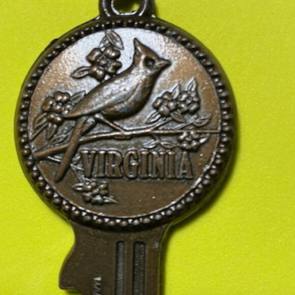 Vintage 1990 Virginia State‎ Keychain with State Bird Made in the USA - Picture 2 of 4